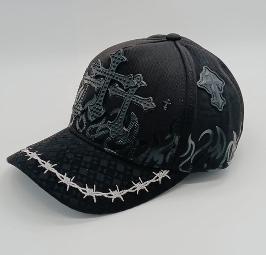 Gorra 3 Cruces Negra – Estilo Urbano con Bordado y Relieve